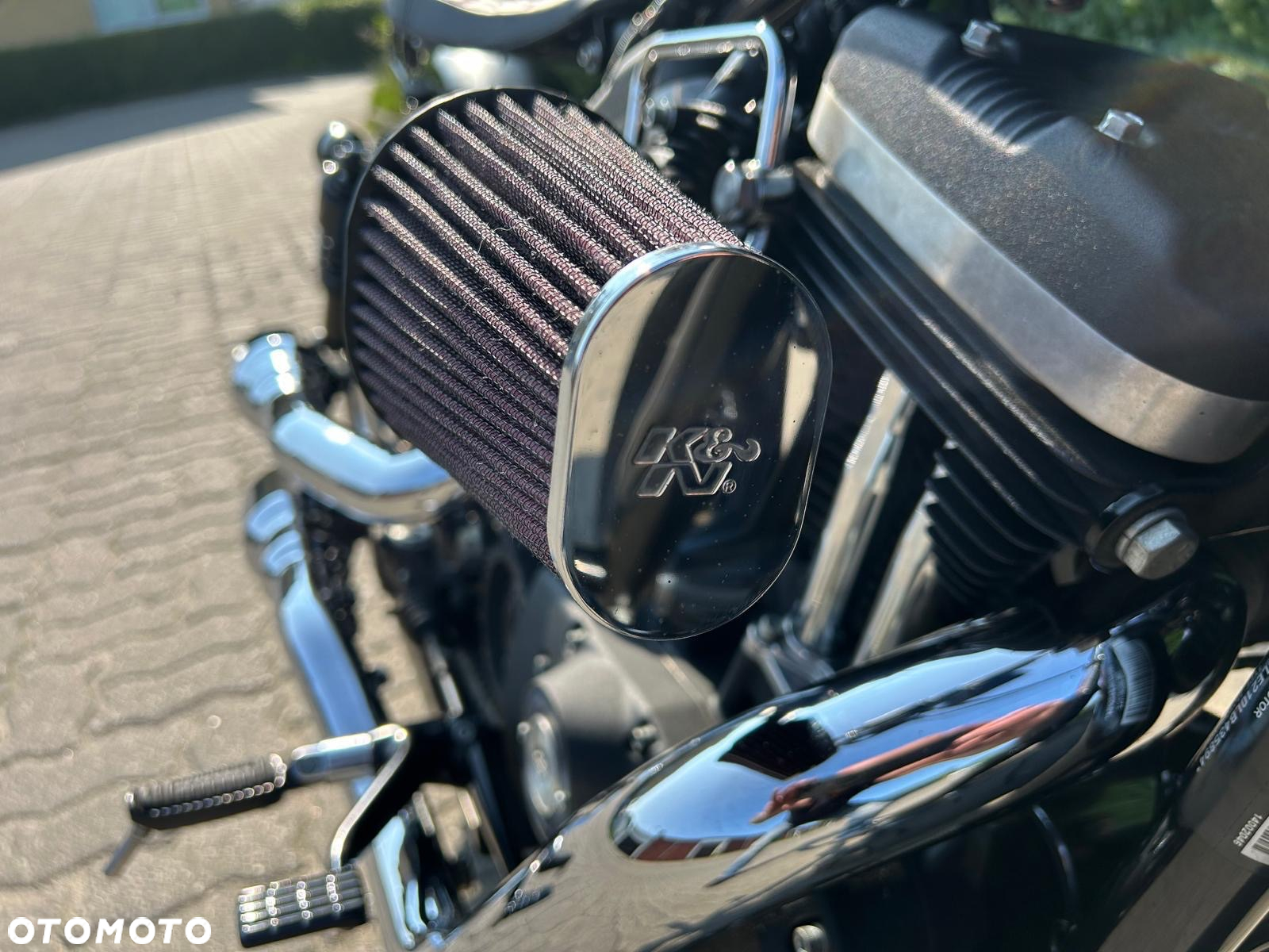 Harley-Davidson Sportster Iron 883 - 6