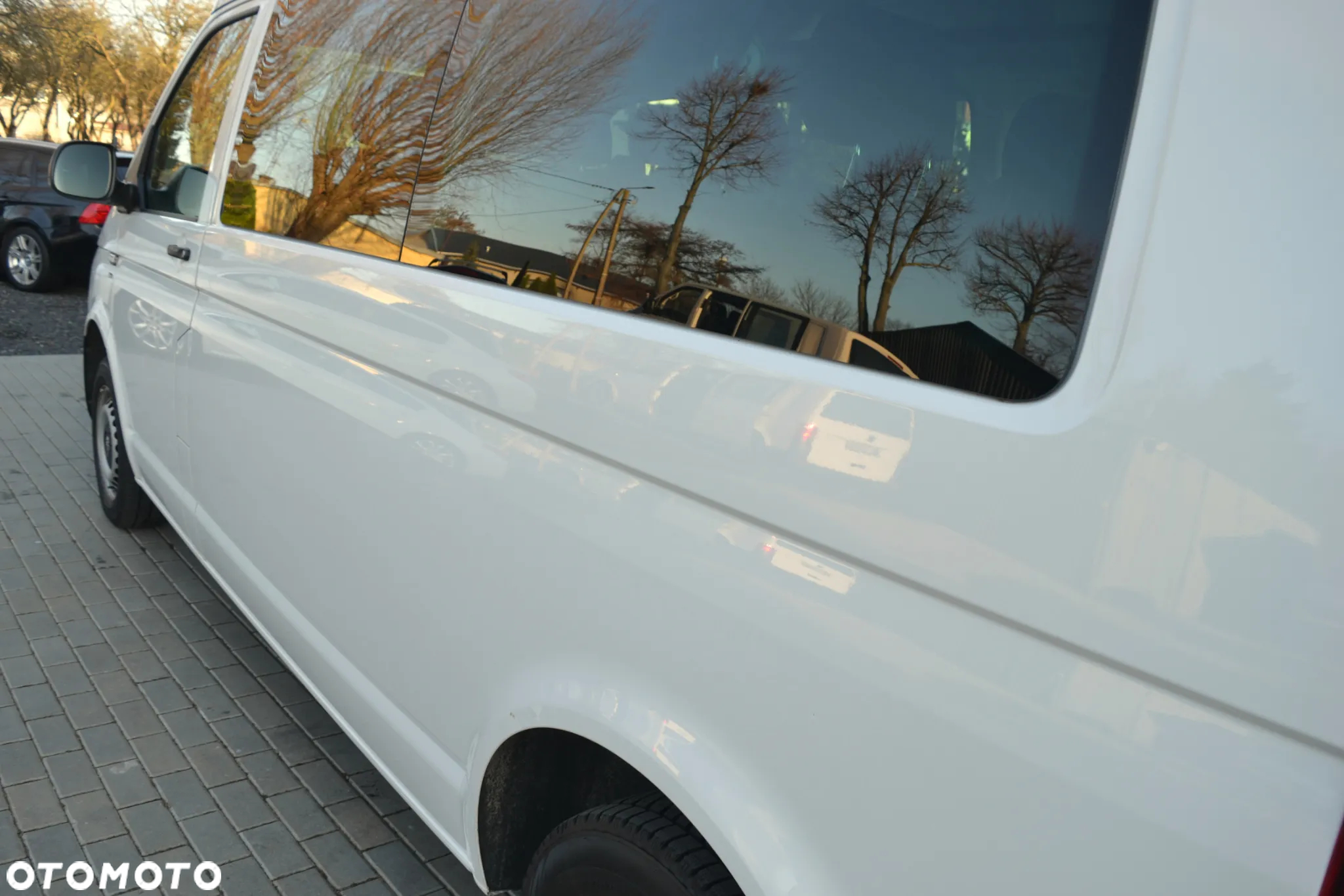 Volkswagen Transporter - 28