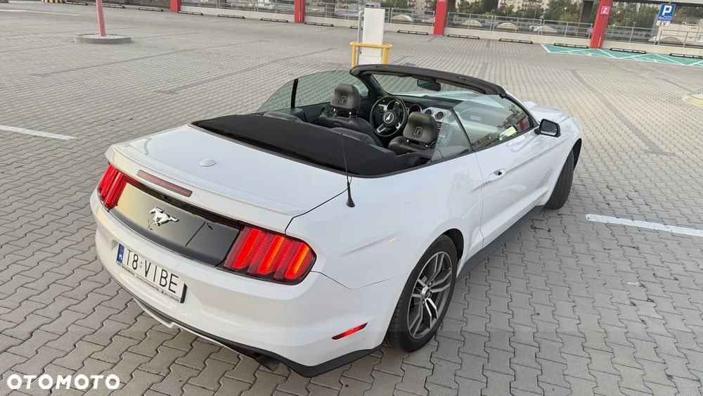 Ford Mustang Cabrio 2.3 Eco Boost - 21