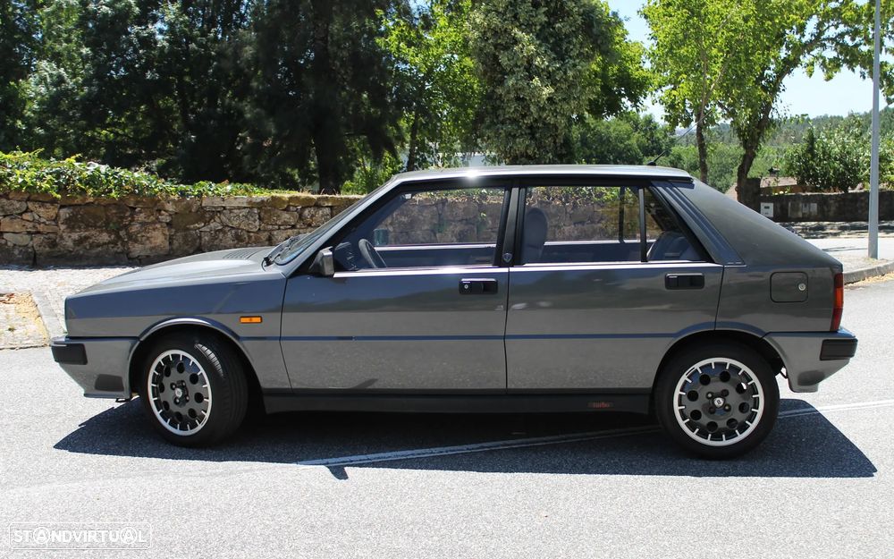 Lancia Delta 1.6 HF Turbo - 14