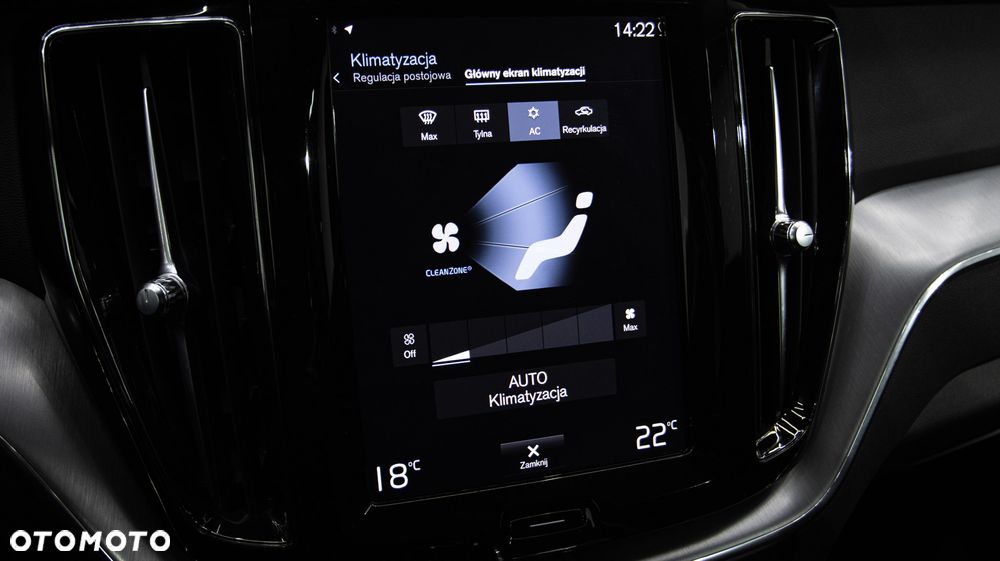 Volvo XC 60 T4 Momentum - 29