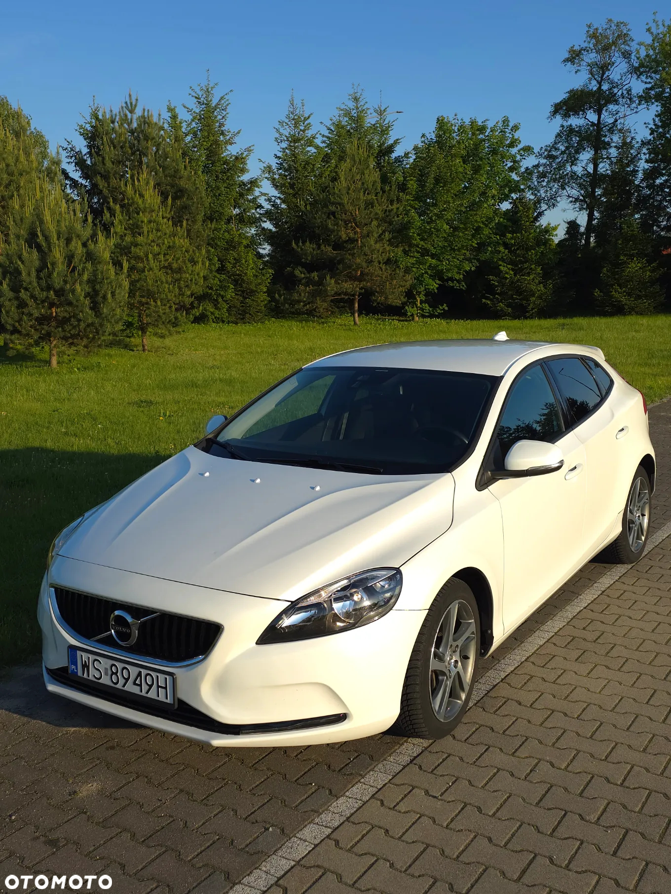Volvo V40 T3 Drive-E Momentum - 8