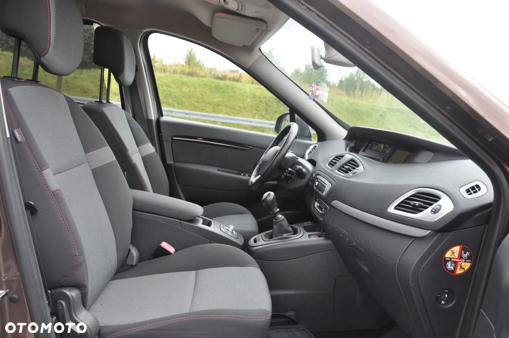 Renault Scenic 1.5 dCi Energy Life EU6 - 32