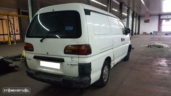 Para Peças Mitsubishi L 400 Caixa (Pd_W, Pc_W, Pb_V, Pa_W, Pa_V) - 3