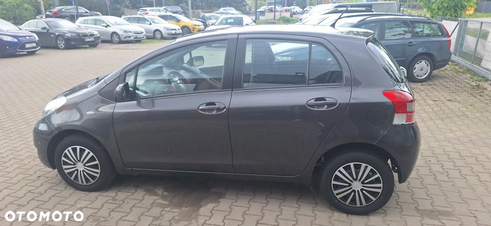 Toyota Yaris 1.0 Luna EU5 - 8