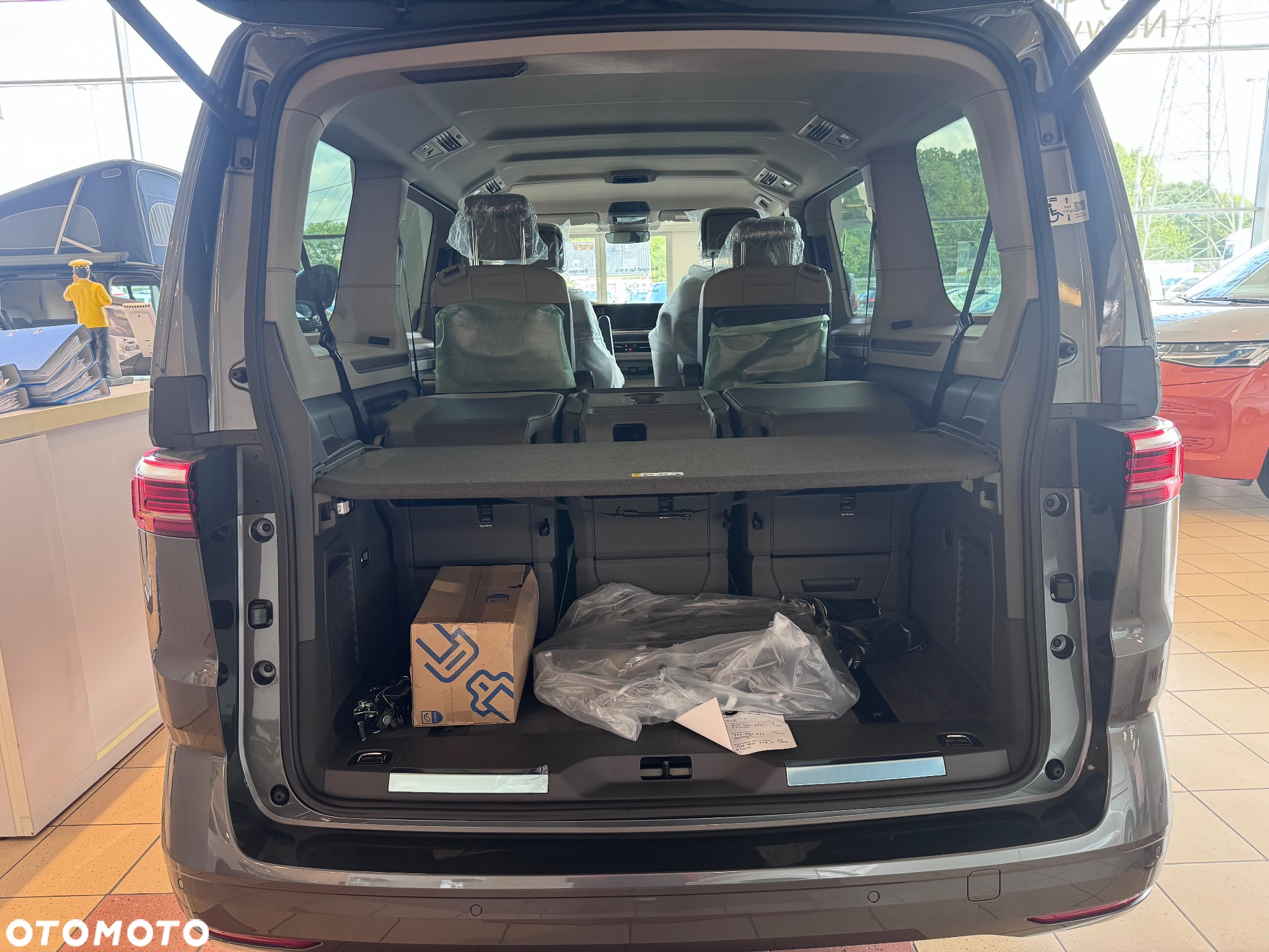 Volkswagen Multivan 2.0 TSI L2 Style DSG - 8