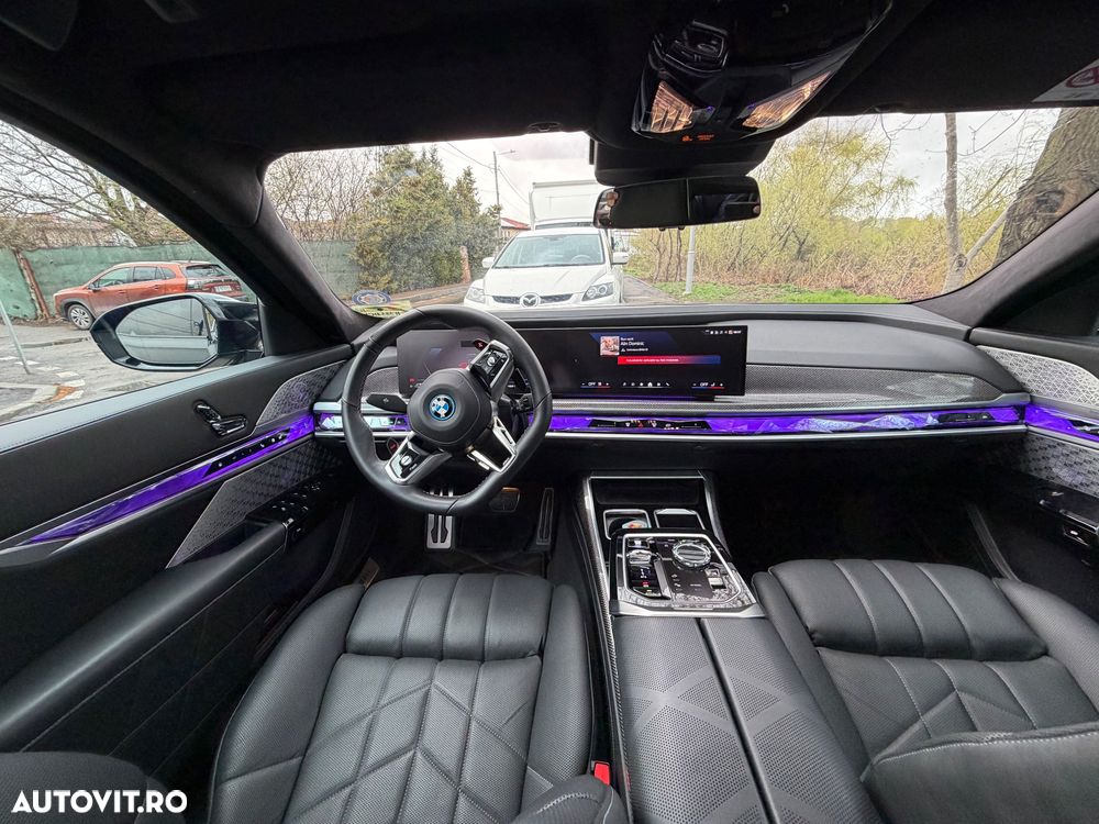 BMW M7 M760e xDrive - 3