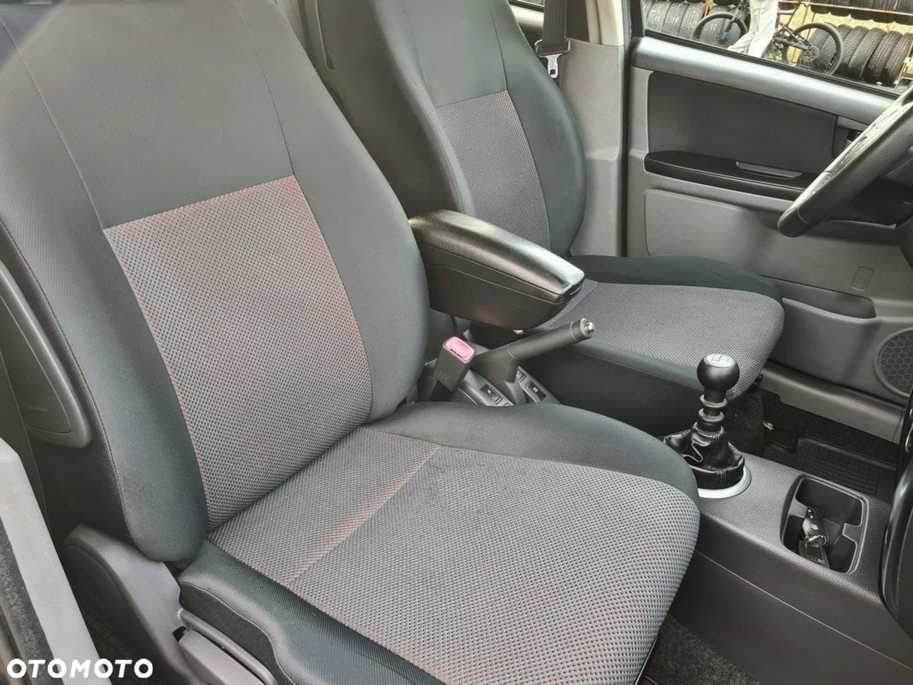 Suzuki SX4 1.9 DDiS DPF 4x2 Comfort - 33