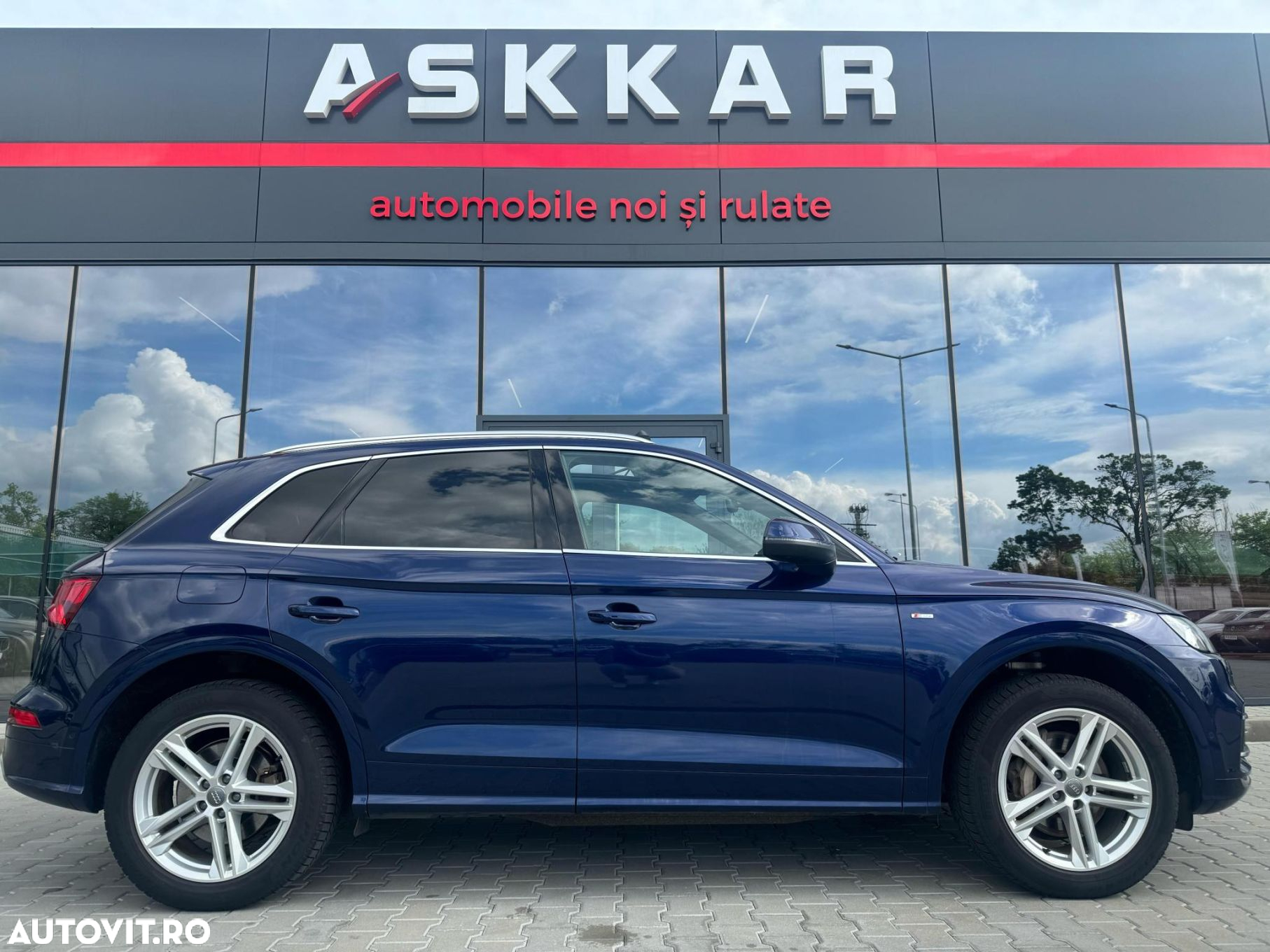 Audi Q5 55 TFSIe quattro S tronic S line - 4