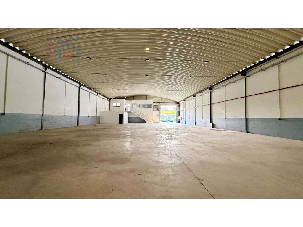 Armazém Arrendamento 800 m² - Grande imagem: 3/38