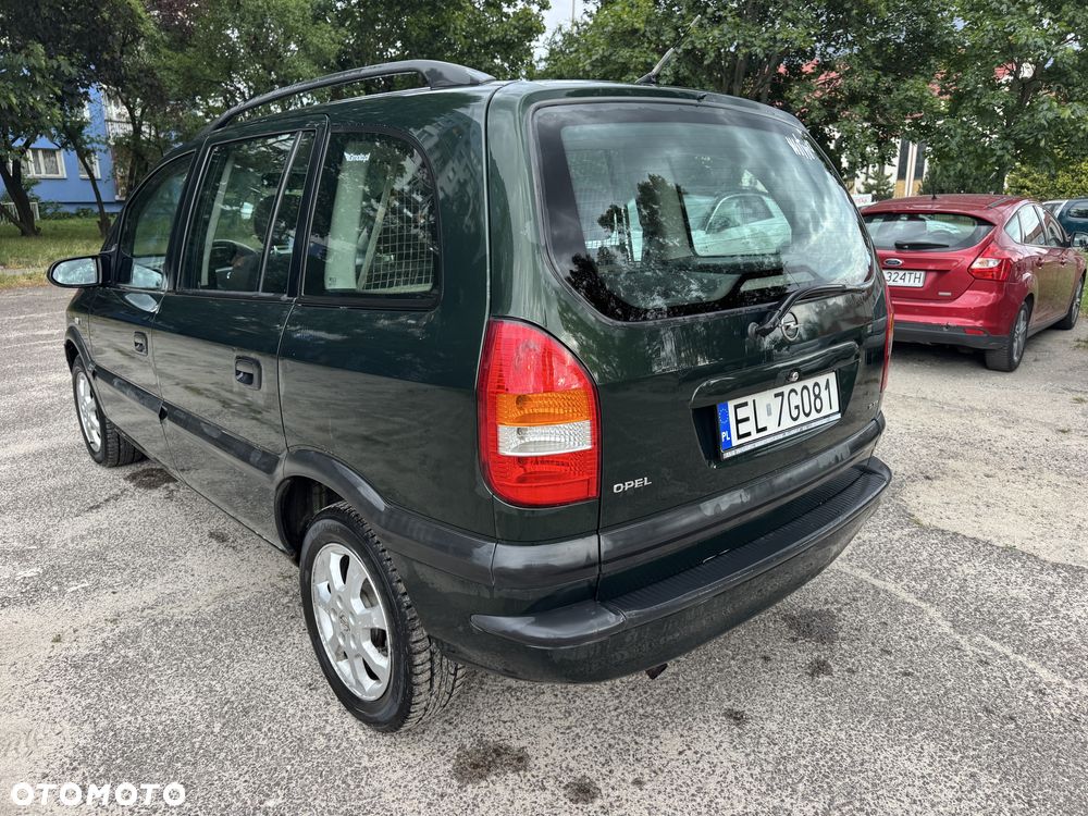 Opel Zafira - 2