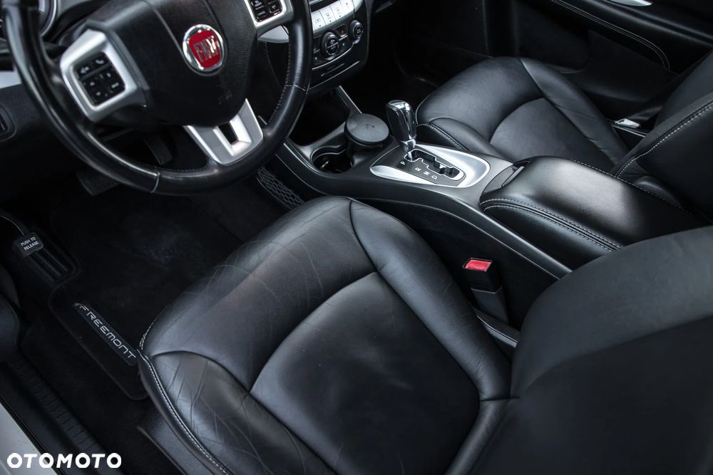Fiat Freemont 2.0 Multijet Lounge AWD - 18