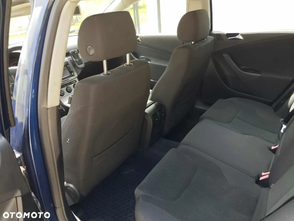 Volkswagen Passat 2.0 TDI 4Mot Comfortline - 6