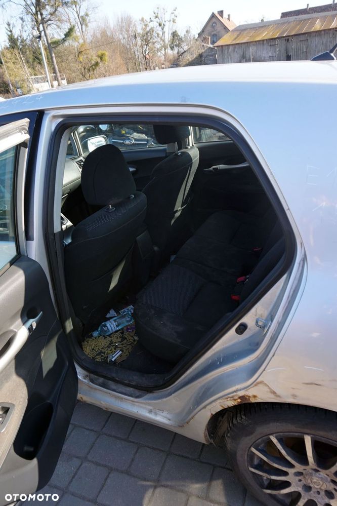 TOYOTA AURIS E15 I LIFT 5D HB 2012 1F7 1.6 16V 1ZR-FAE 132KM EC60 SREBRNY na części - 11