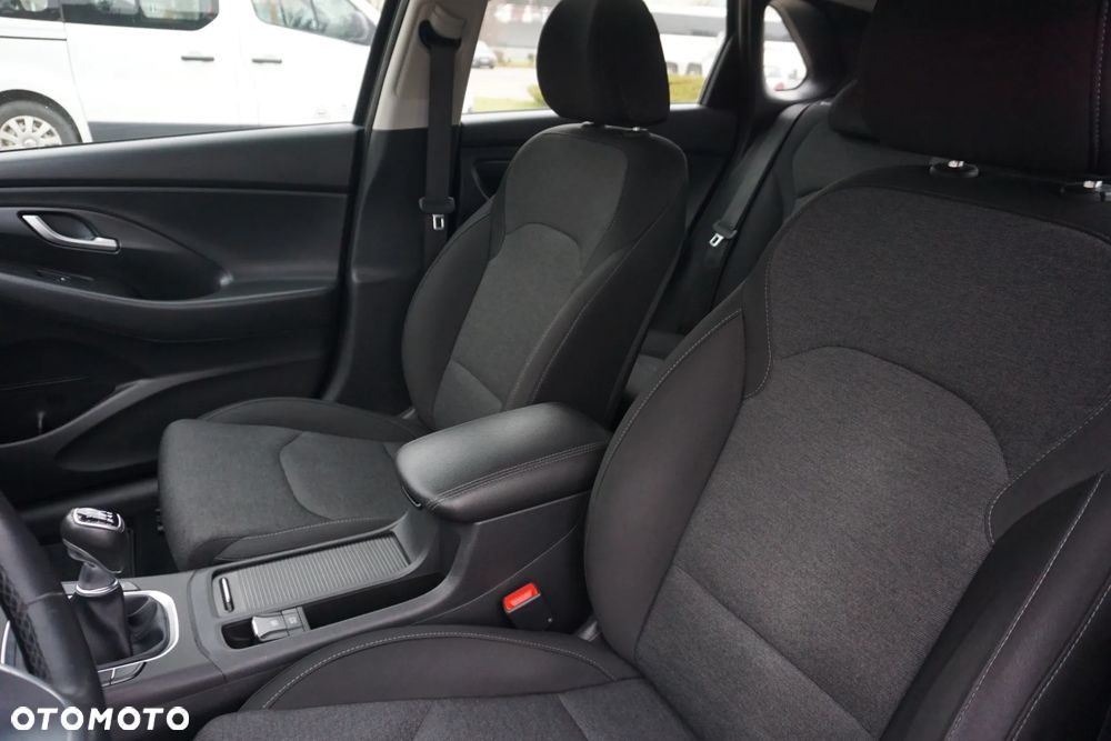 Hyundai i30 1.6 CRDI Select - 25