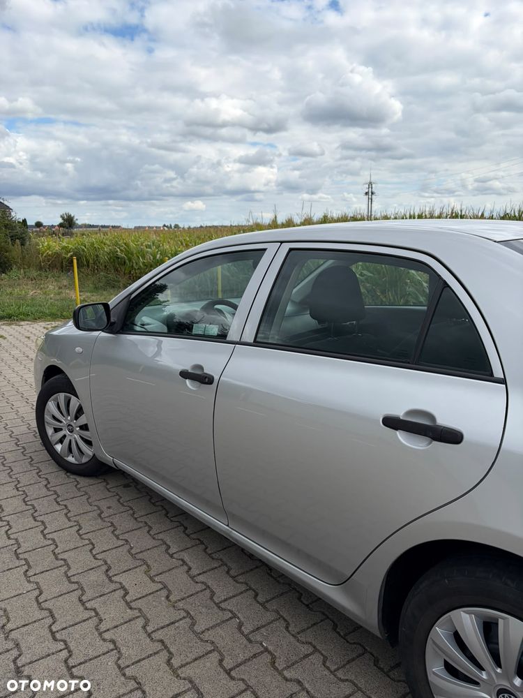 Toyota Corolla - 19