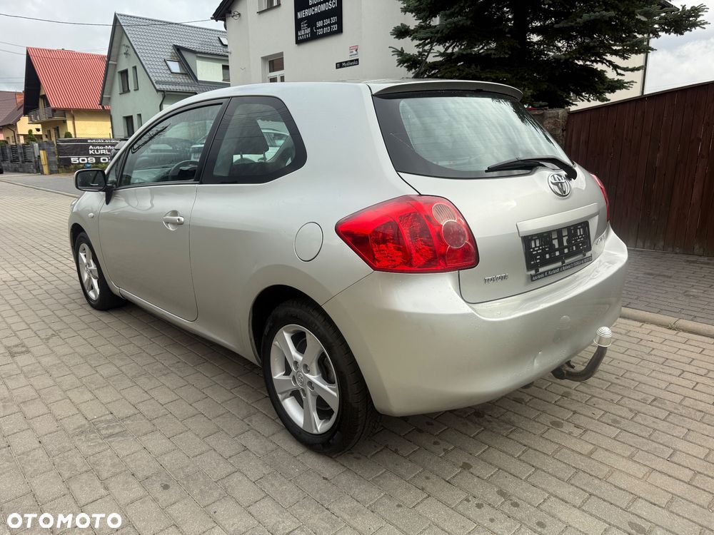 Toyota Auris 1.6 VVT-i Luna - 4