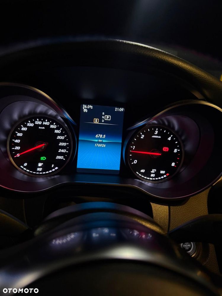 Mercedes-Benz GLC 220 d - 30