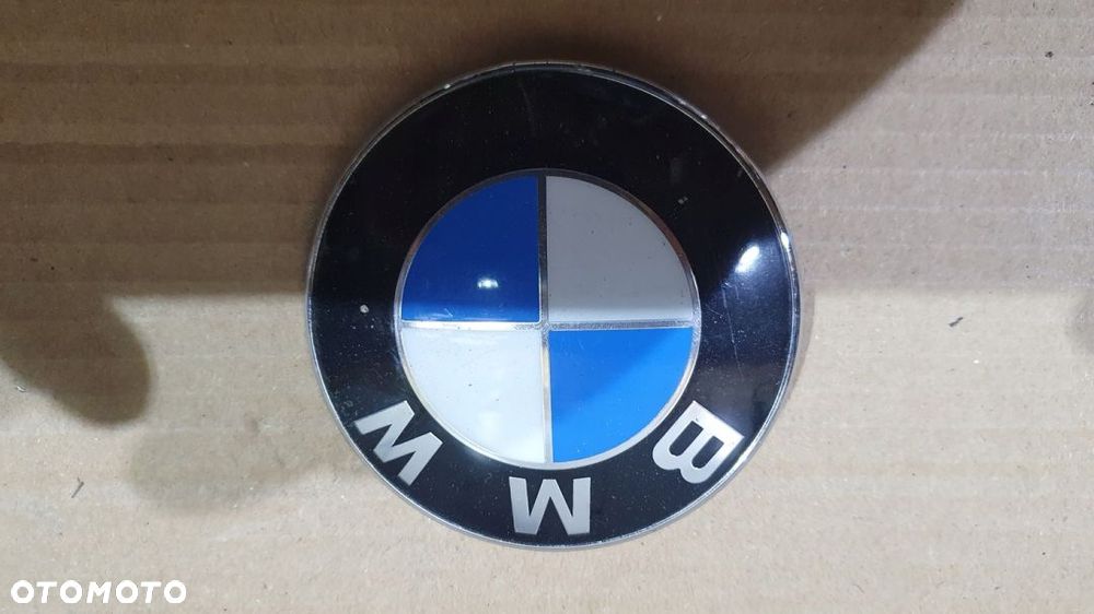 Znaczek emblemat logo tył BMW 5 5GT F10/11 F07 - 1