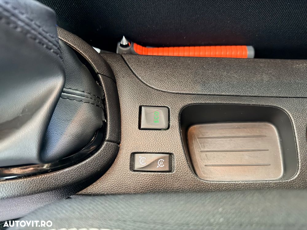 Renault Clio TCe 90 Limited - 12