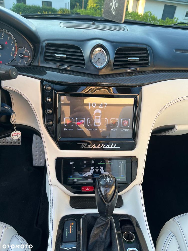 Maserati GranCabrio - 34
