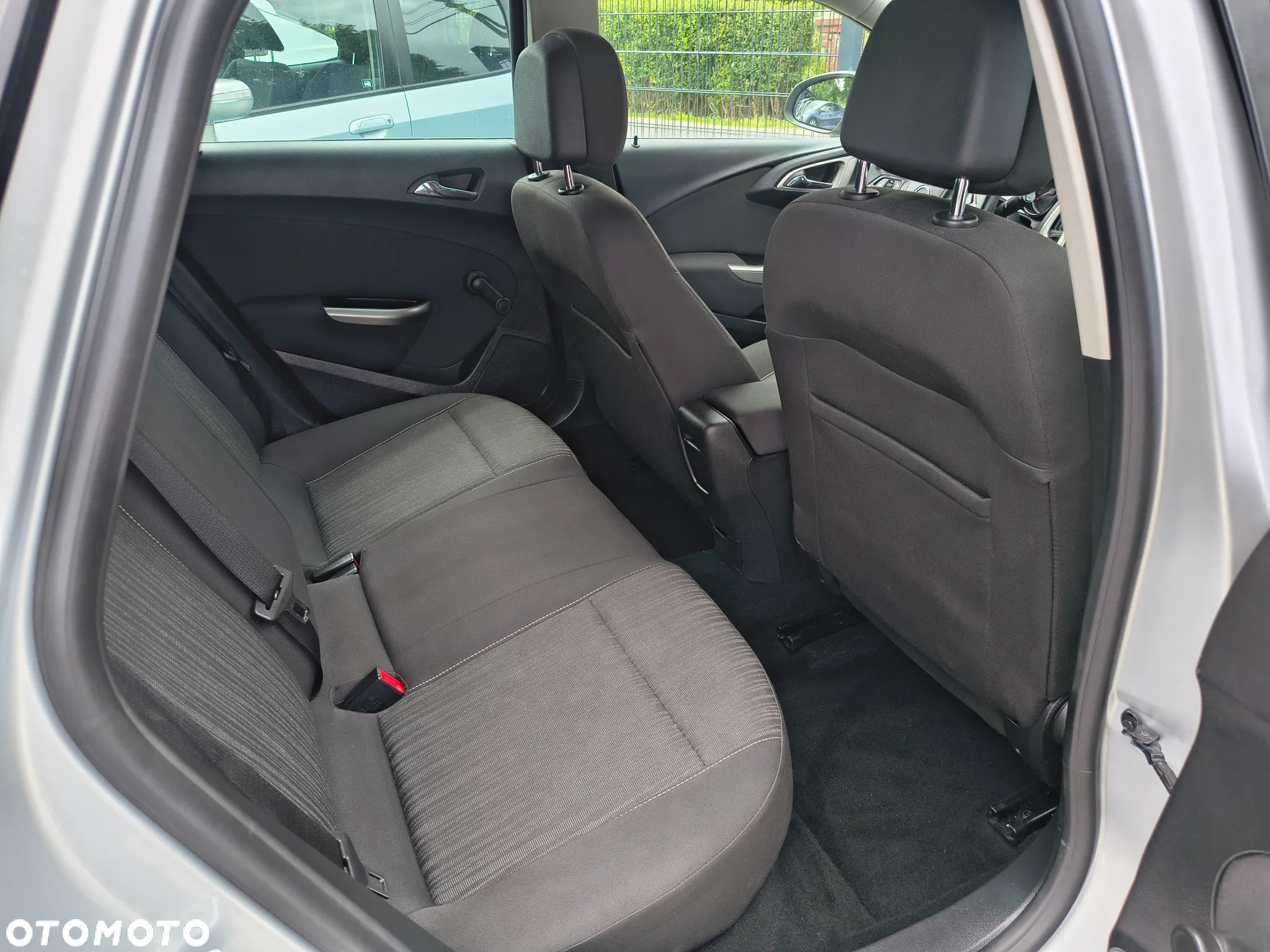 Opel Astra 1.4 Turbo Selection - 24