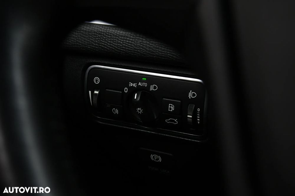 Volvo XC 60 D3 Geartronic Kinetic - 32