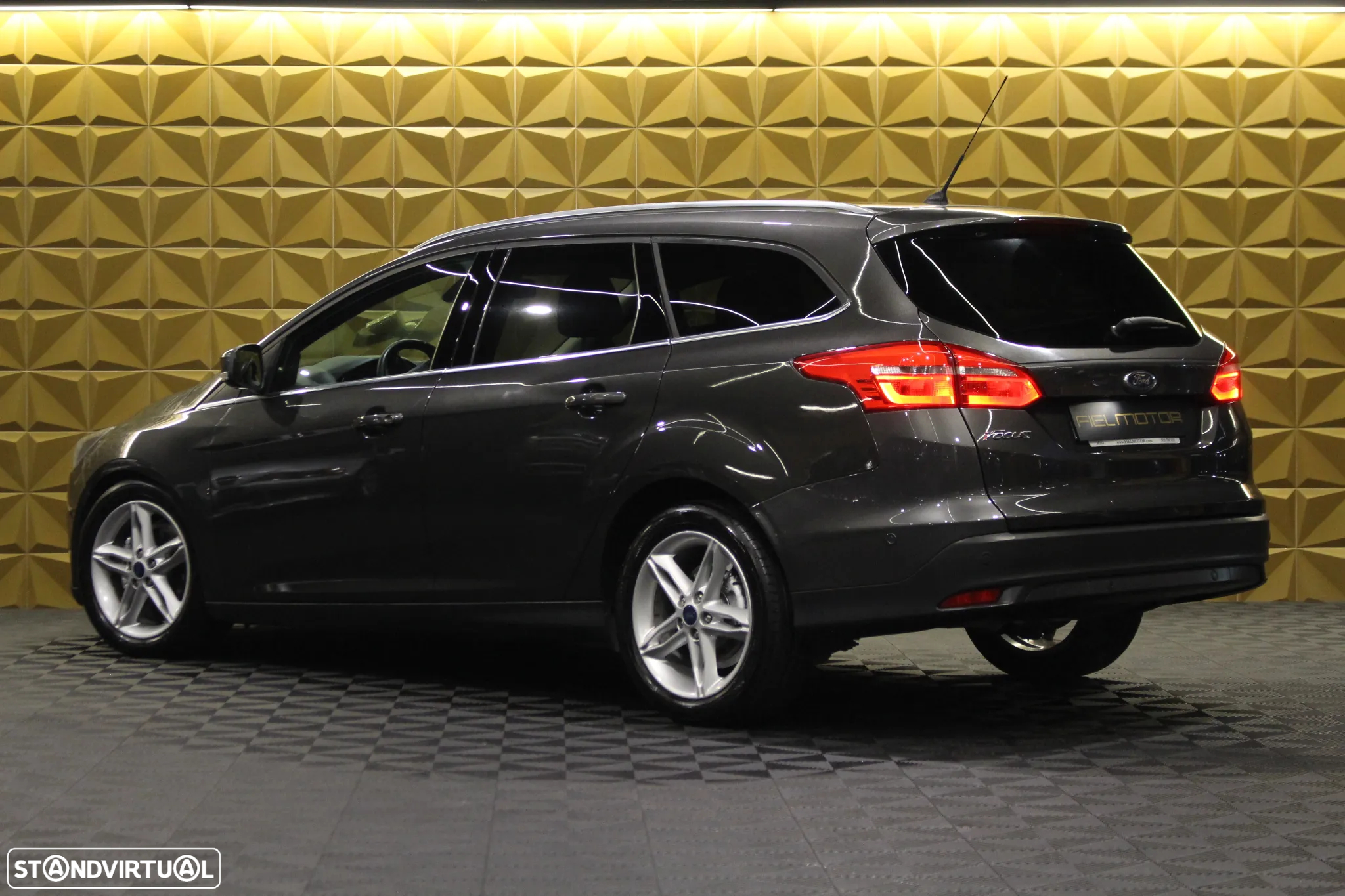 Ford Focus SW 1.5 TDCi Titanium DPS - 9