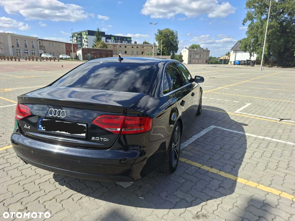 Audi A4 Limousine - 2