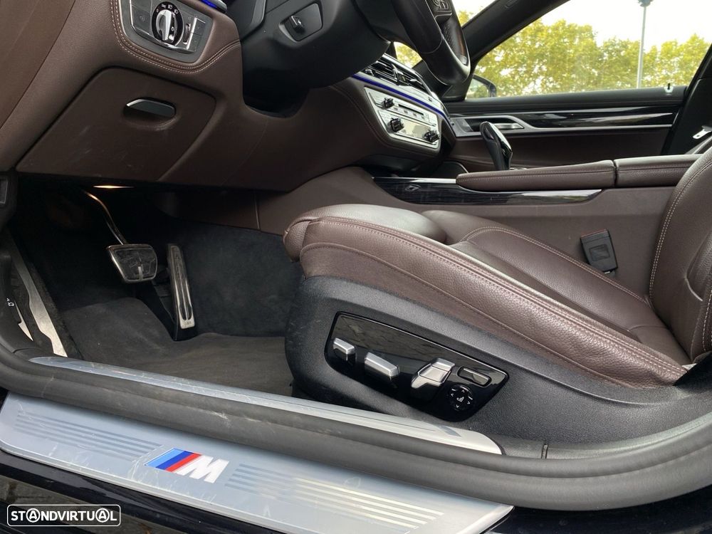 BMW 745 e iPerformance Pack M Auto - 24