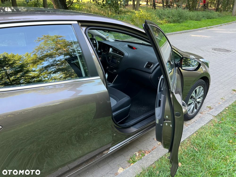 Kia Ceed Cee'd 1.4 L Business Line - 31