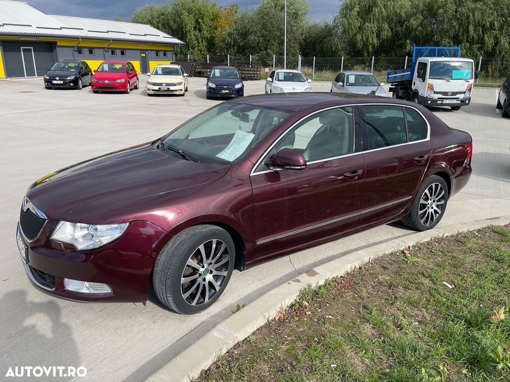 Skoda Superb 2.0 TDI 4X4 Elegance - 11