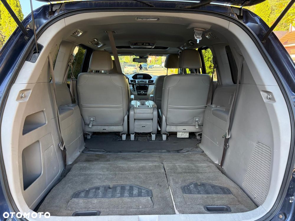 Honda Odyssey 3.5 LX - 18