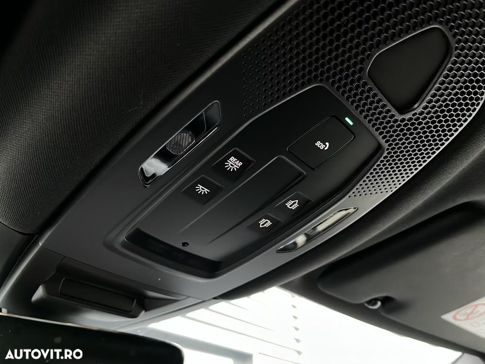 Porsche Cayenne Coupe E-Hybrid - 26