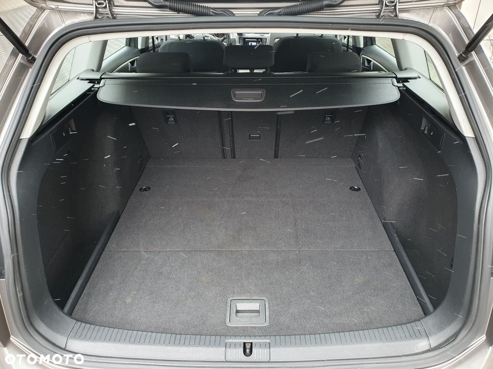 Volkswagen Golf 1.6 TDI Comfortline - 5