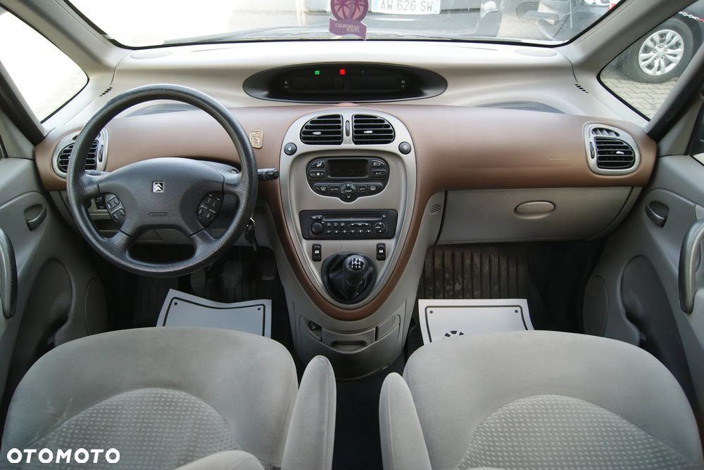 Citroën Xsara Picasso 1.8i Confort - 15