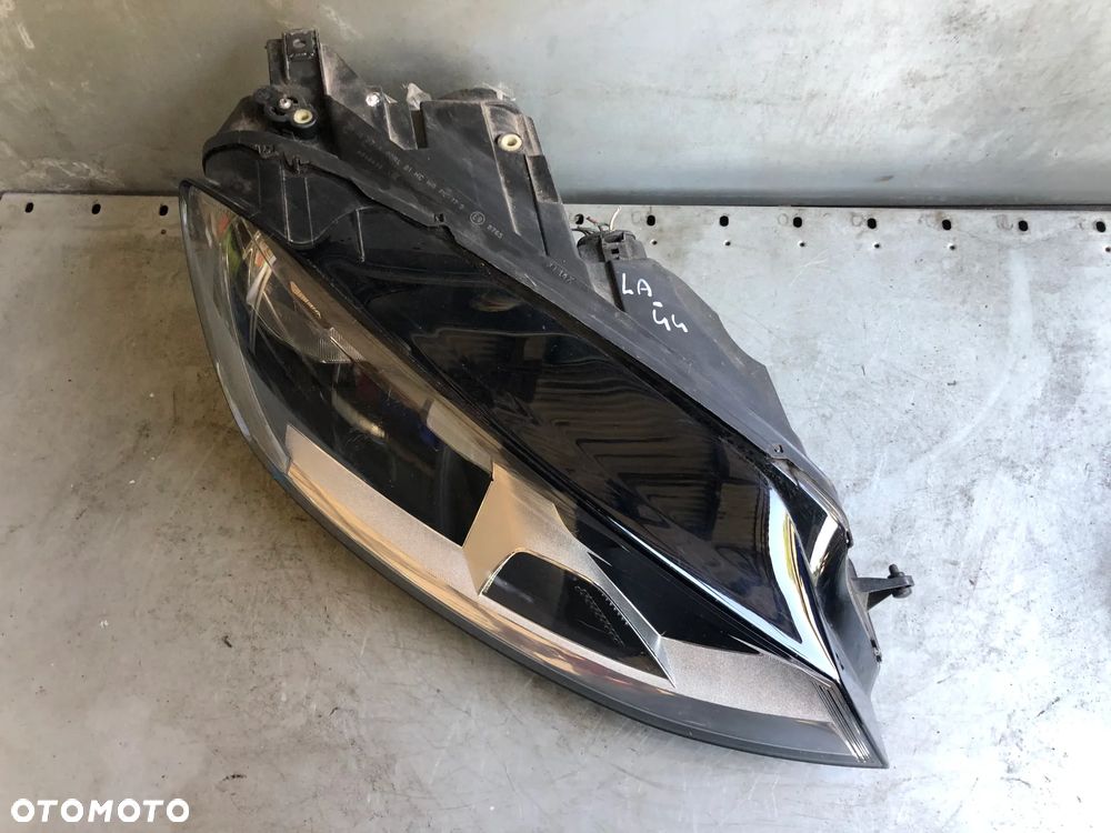 LA-44 . Lampa Prawy Przód Volkswagen Golf VII (2013-2016) - - Gwarancja Wysyłka - 2