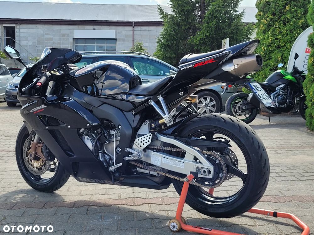 Honda CBR - 9