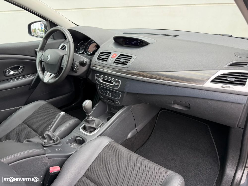 Renault Mégane 1.5 dCi Dynamique S - 10