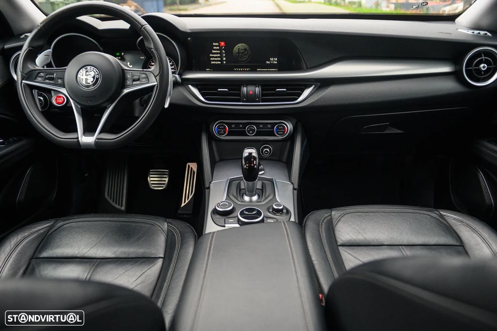 Alfa Romeo Stelvio 2.2 D Super AT8 Q4 - 13