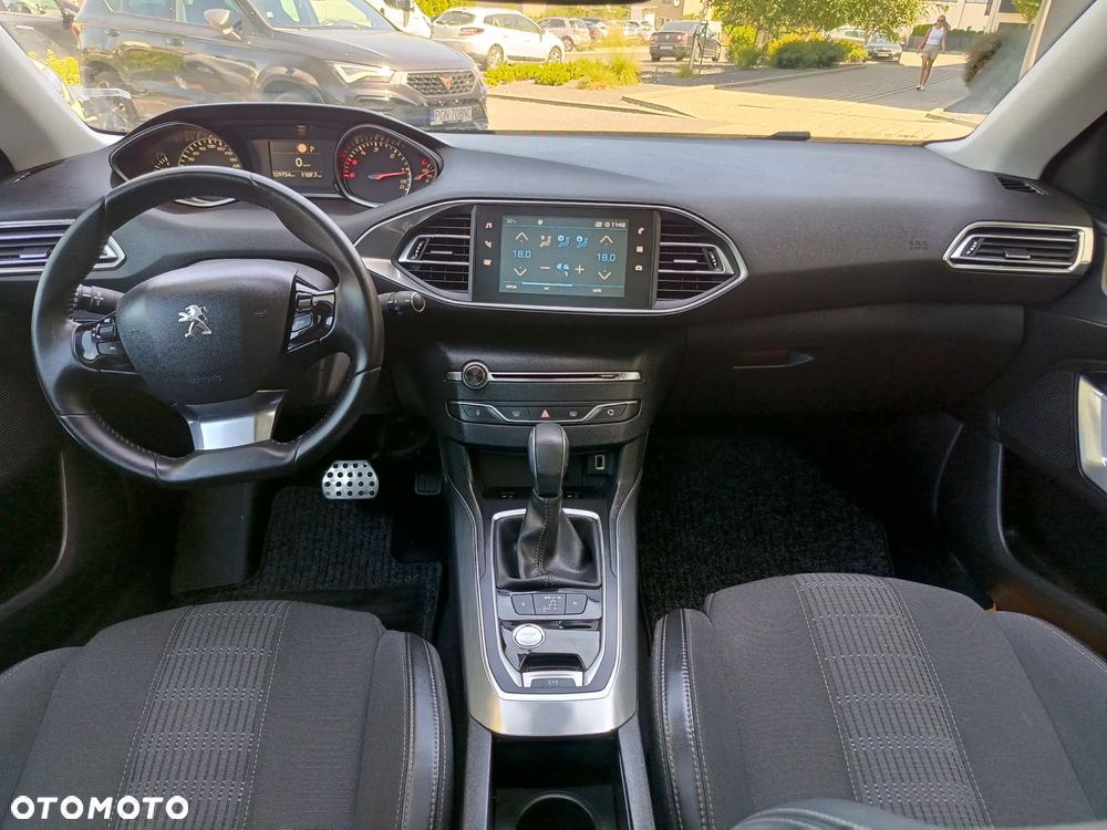 Peugeot 308 BlueHDi 120 EAT6 Stop & Start Active Business-Paket - 12