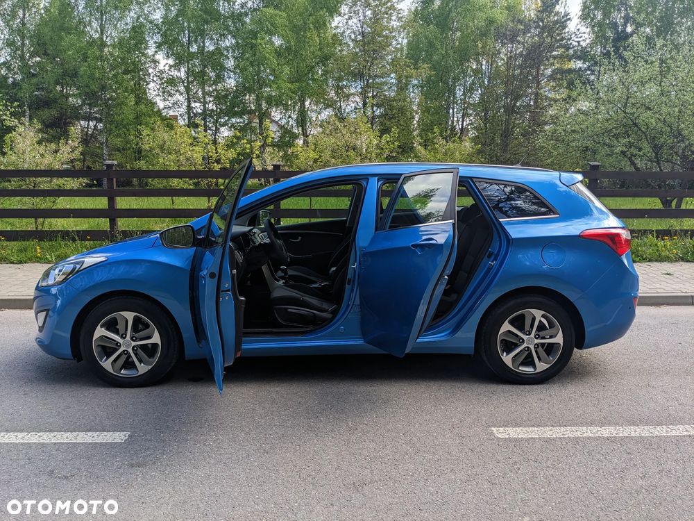 Hyundai i30 1.4 CRDi Premium - 28