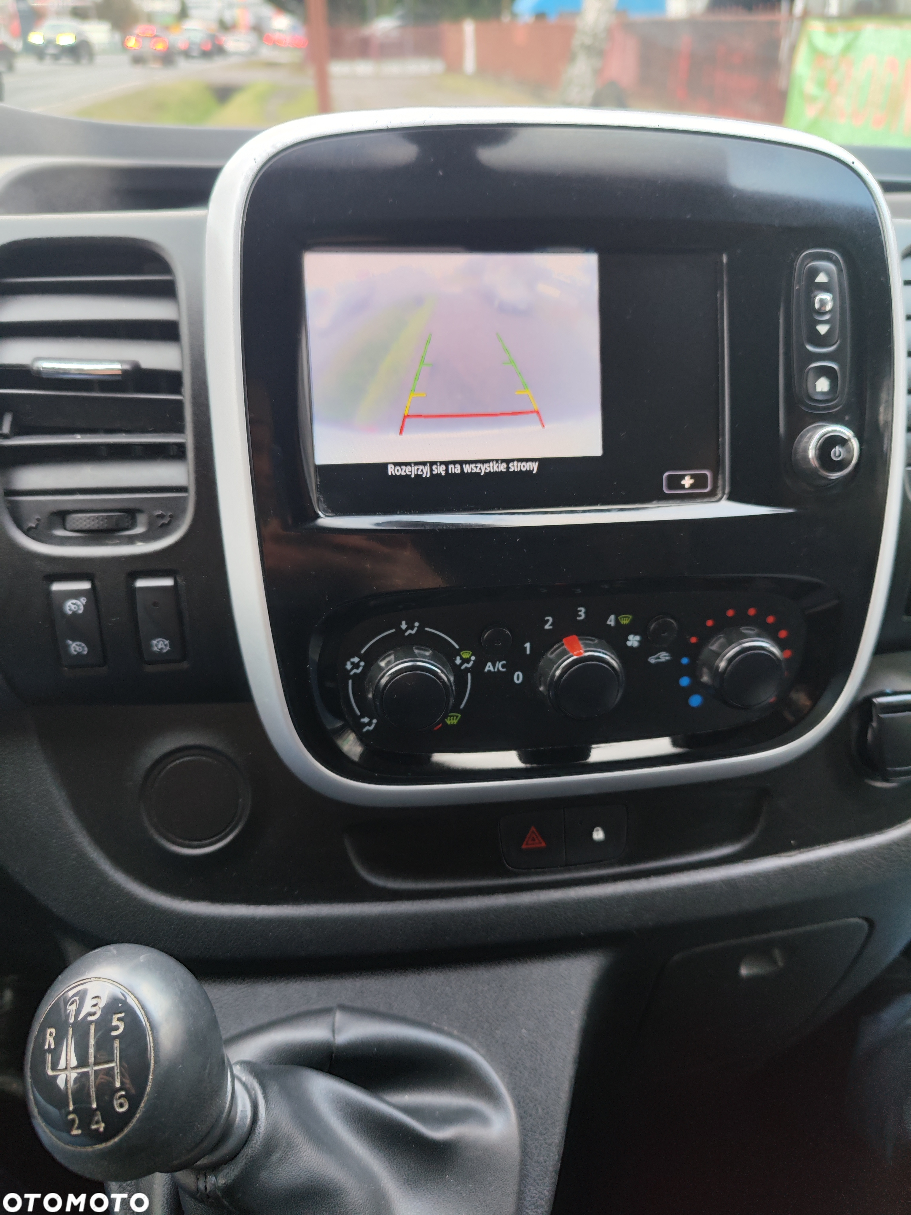 Opel Vivaro brygadówka 6osób - 17