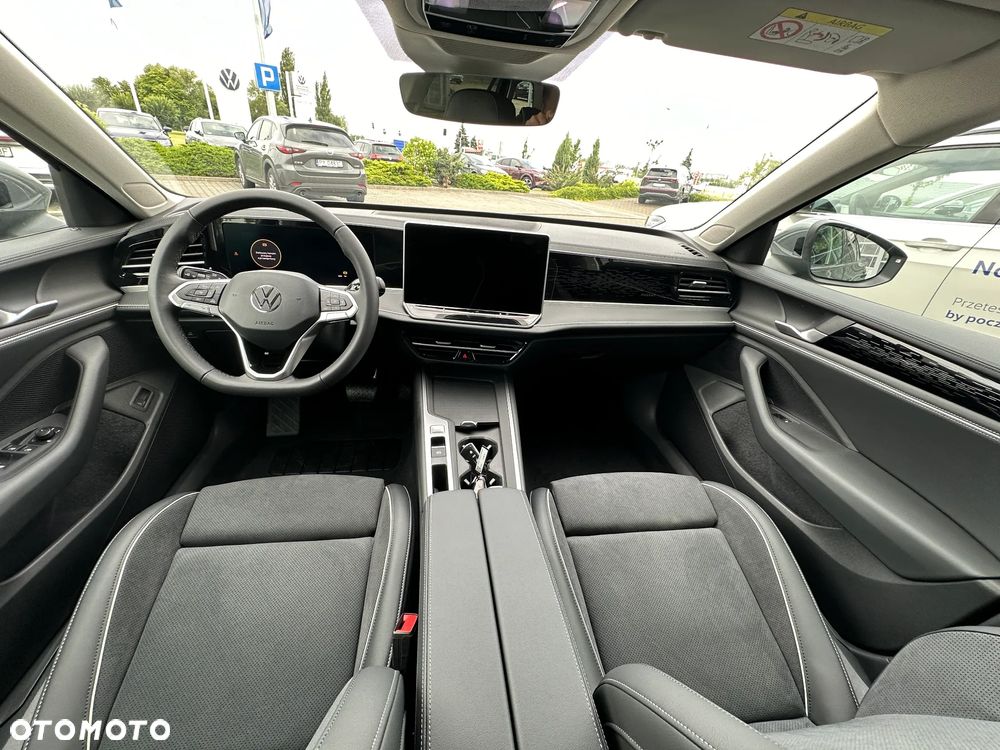 Volkswagen Passat 1.5 TSI EVO Elegance DSG - 12