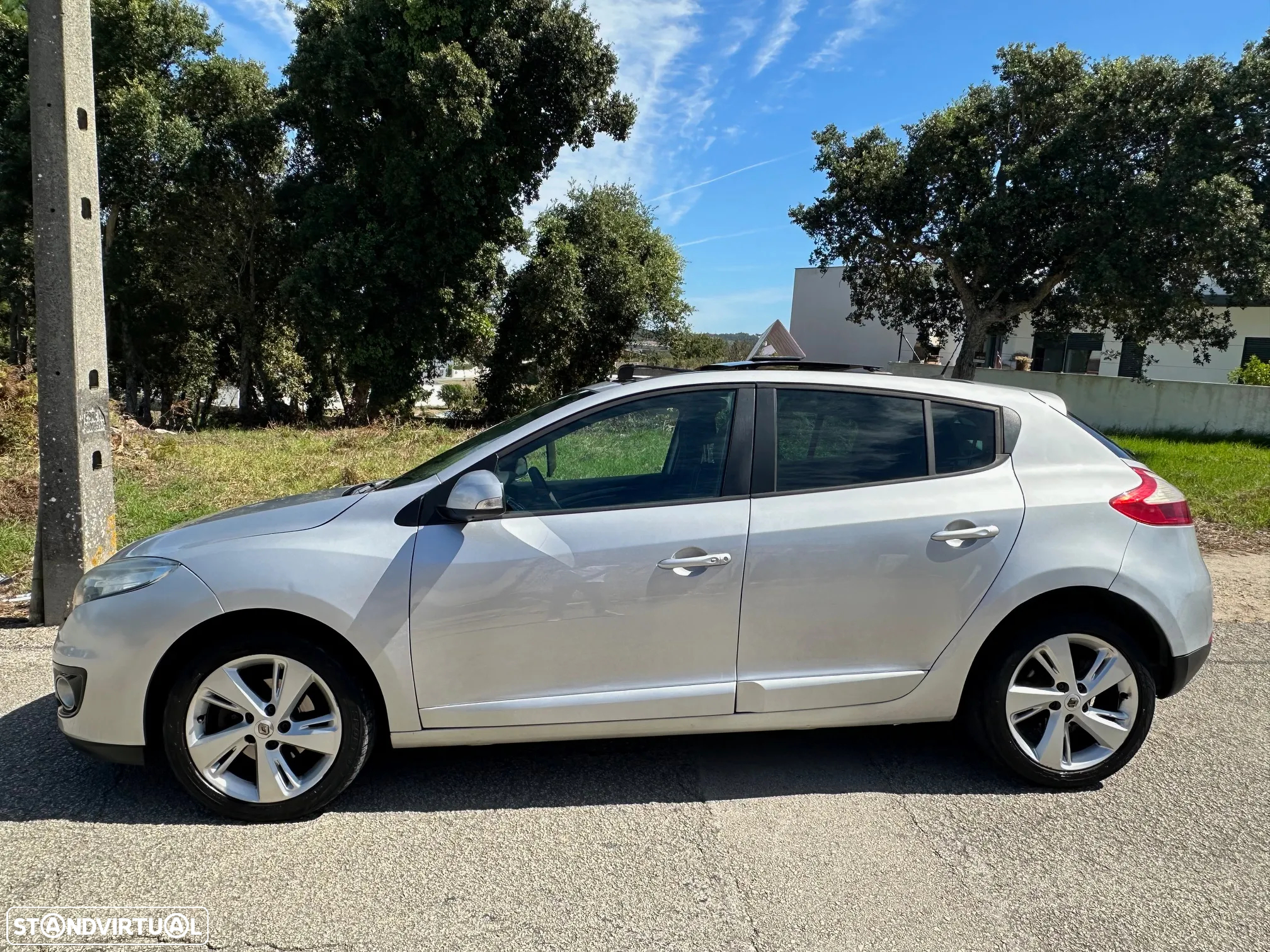 Renault Mégane 1.5 dCi Dynamique - 4