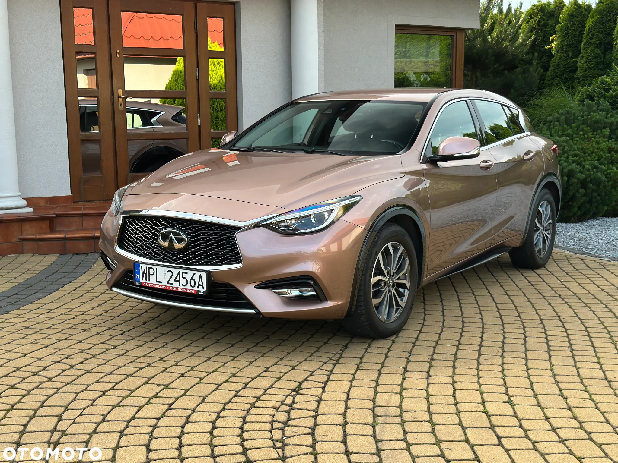 Infiniti Q30 1.5d Premium Tech Cafe Teak - 7