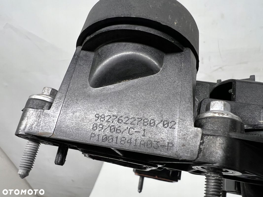 Peugeot 208 II 1.5 BlueHDI pokrywa zaworów 9827622780 - 5