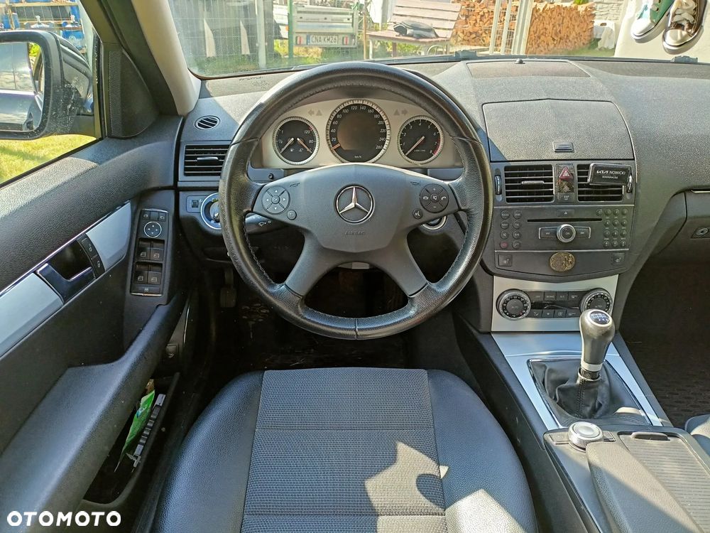 Mercedes-Benz Klasa C 180 Kompressor Avantgarde - 14
