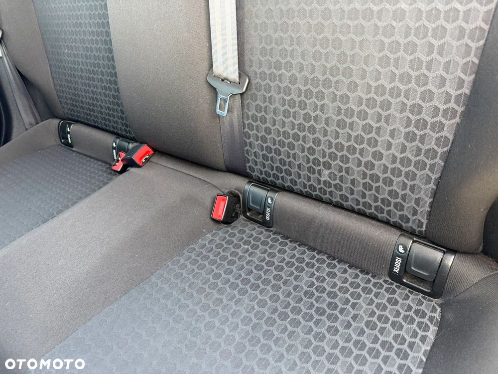 Opel Corsa 1.4 Enjoy - 15