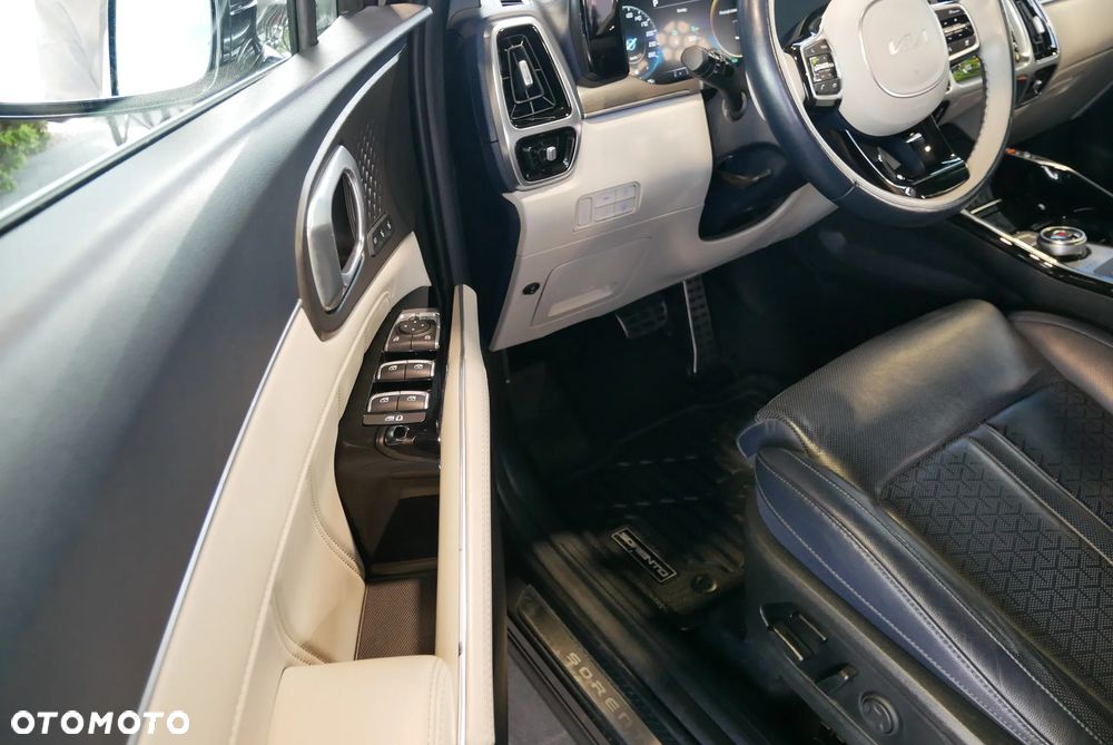 Kia Sorento 1.6T-GDI PHEV AWD OPF Platinum - 22